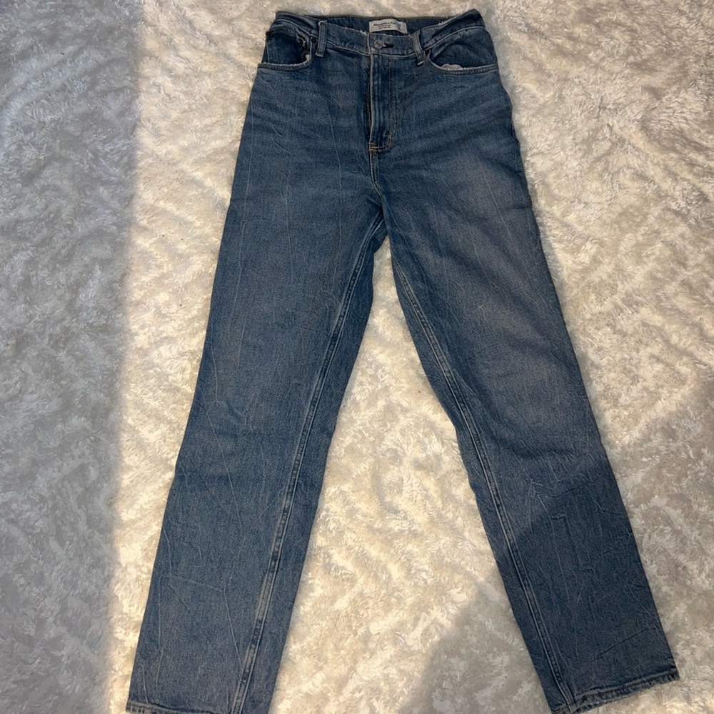 Abercrombie 90s Straight Ultra High Rise Jeans
